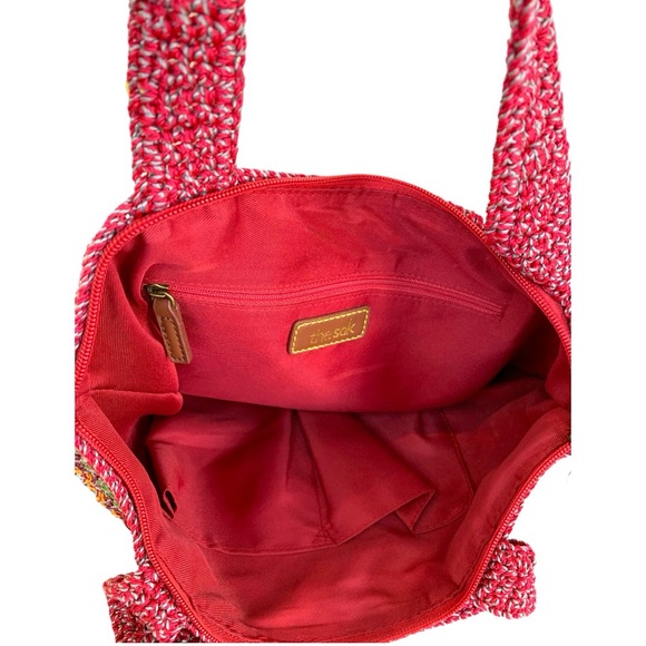 THE SAK CROCHETED RAINBOW HOBO SHOULDER BAG RED BOHEMIAN STRIPE. - Picture 6 of 7